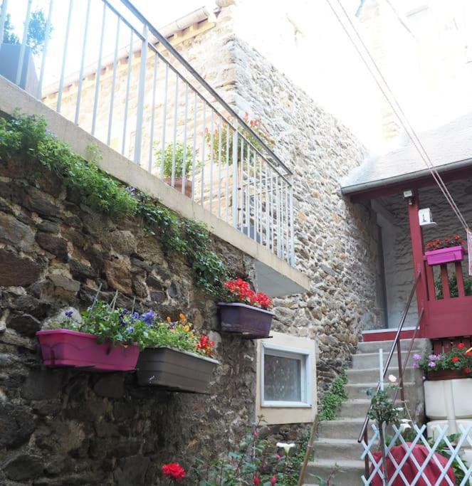 Appartement Duplex Et Terrasse A St Servan-St Malo Saint-Malo Exterior photo